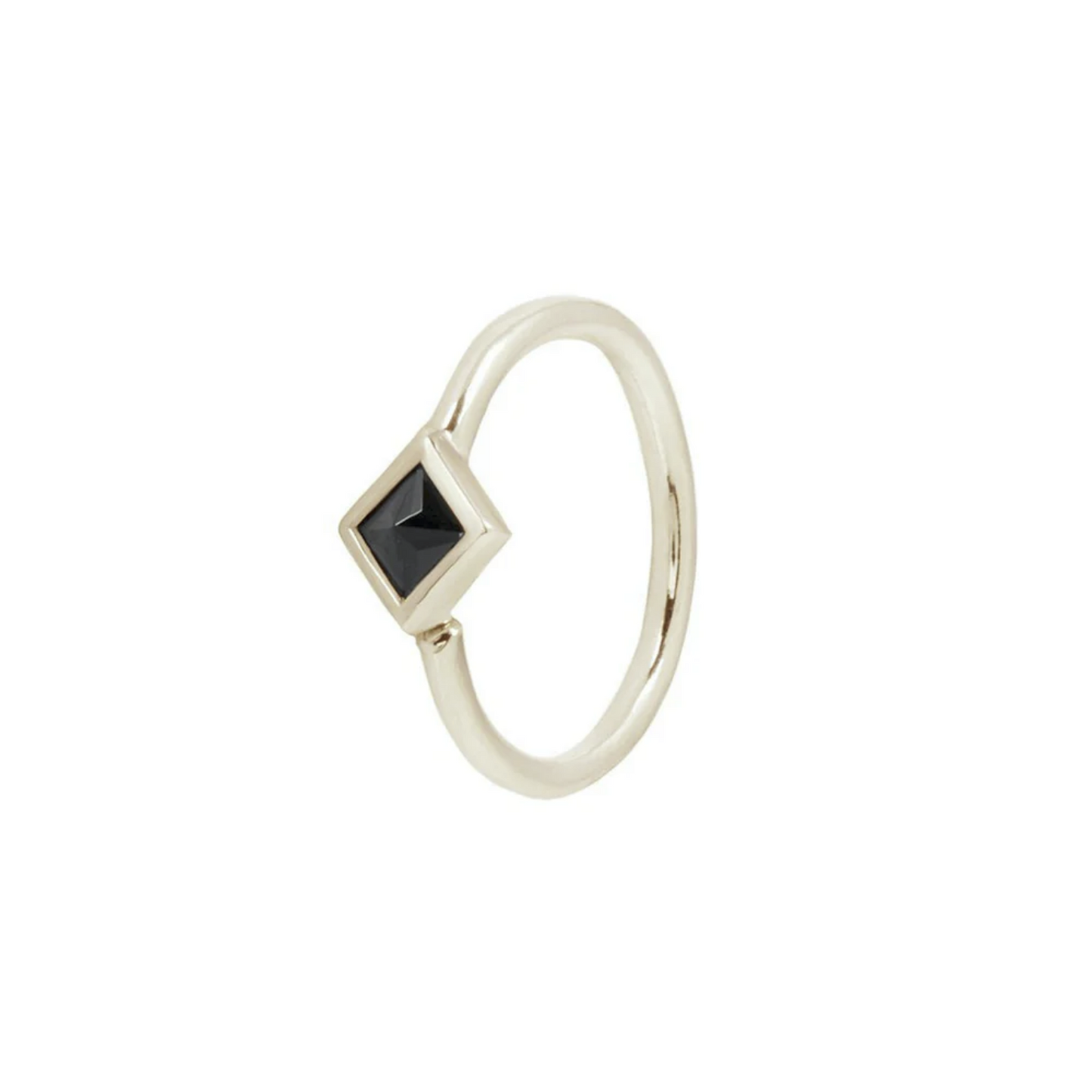 Mae Seam Ring with Black Spinel From Buddha