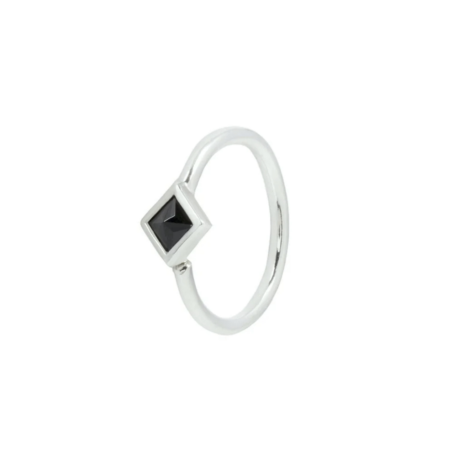 Mae Seam Ring with Black Spinel From Buddha