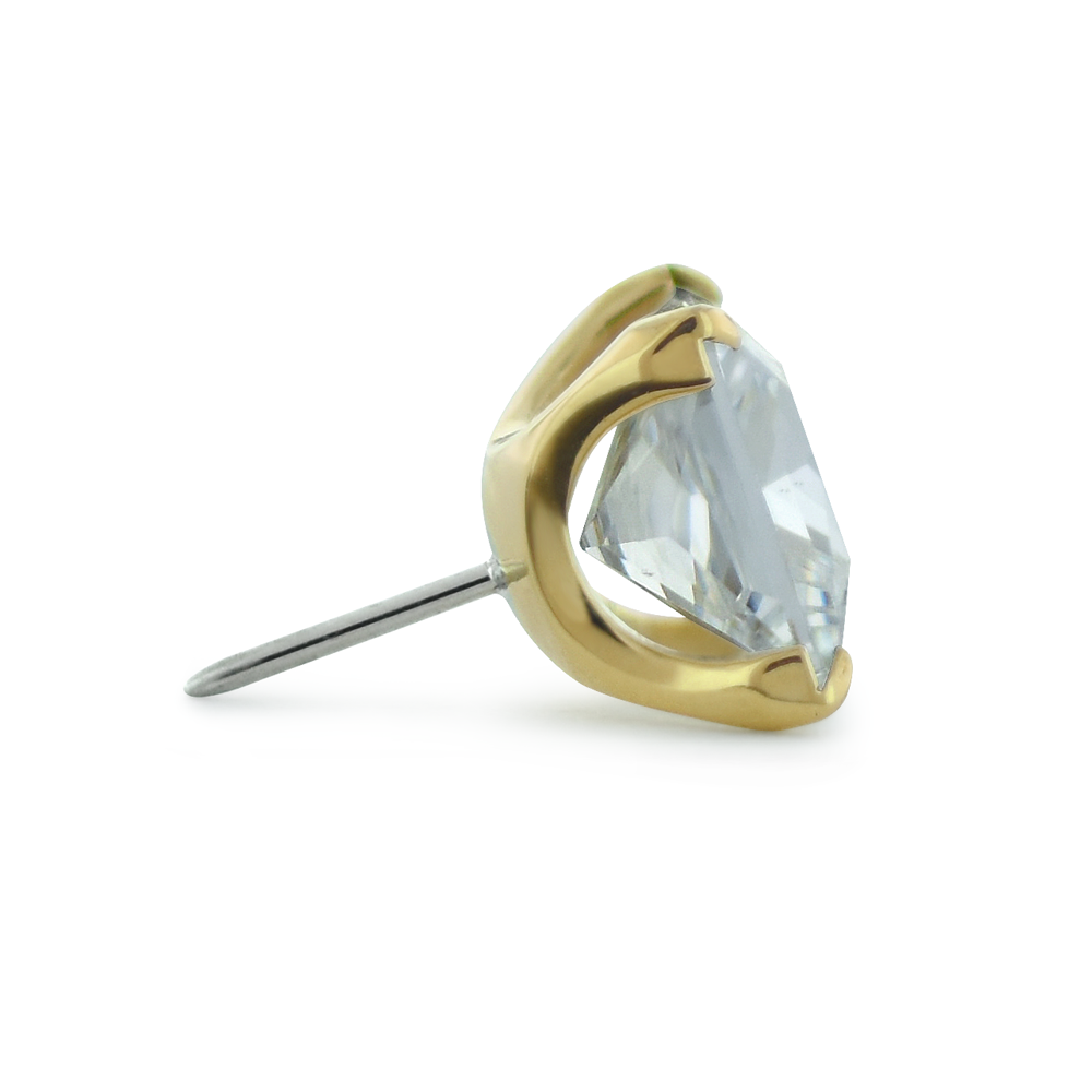 Side profile view of a princess cut gem ends